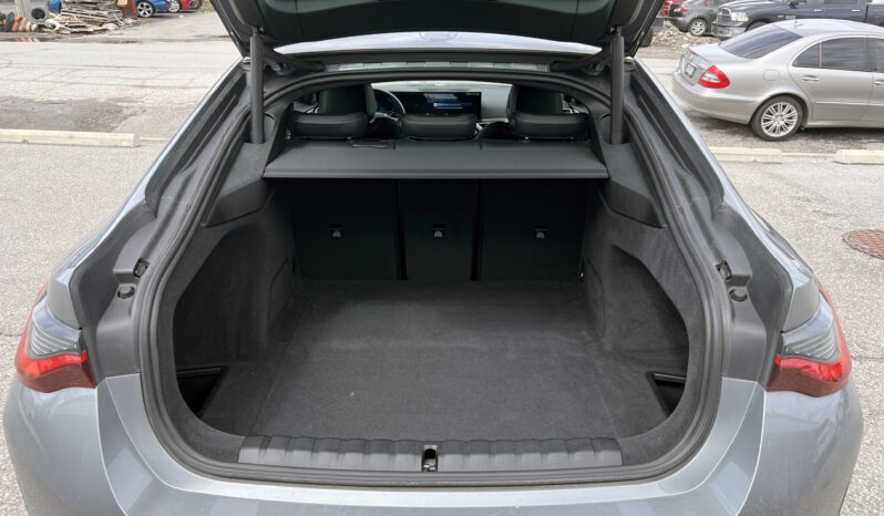 2023 BMW i4 eDrive40 full